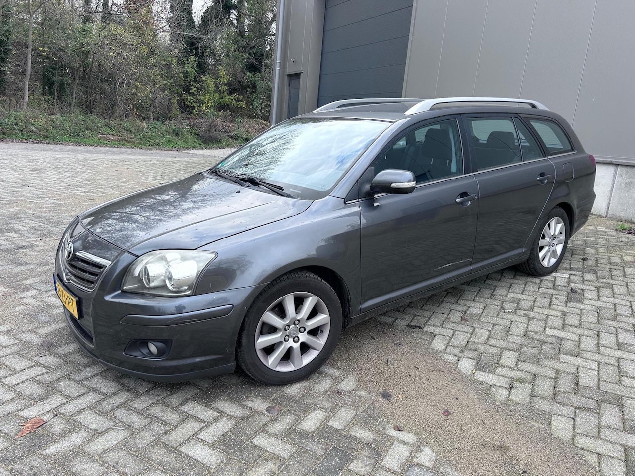 Toyota Avensis Wagon - 1.8 VVTi Luna 1.8 VVTi Luna - AutoWereld.nl