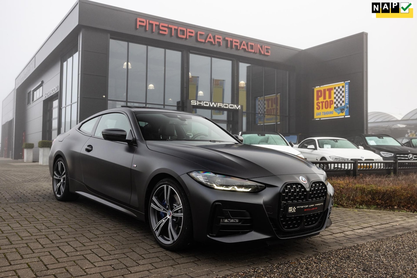 BMW 4-serie Coupé - 420i M Sport 420i M-Sport, 184 PK, Individual lak, Pano, NL Auto, Hi-Fi! - AutoWereld.nl