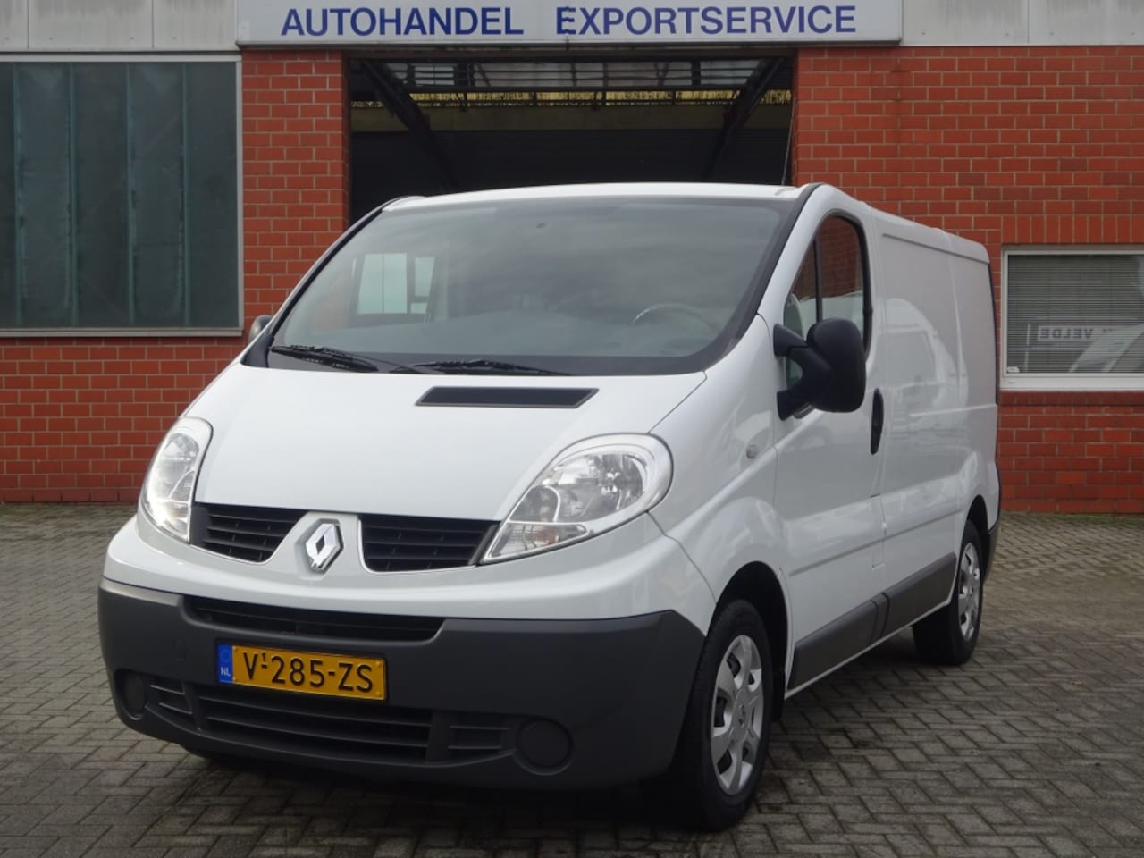 Renault Trafic - 2.0 dCi T27 L1H1 Gén - AutoWereld.nl