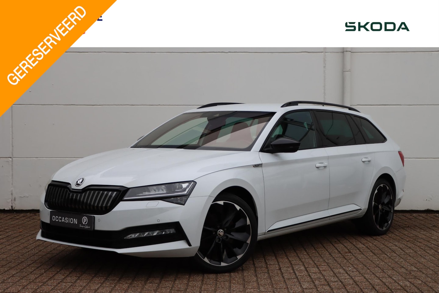 Skoda Superb Combi - 1.4 TSI iV Sportline Business 218pk DSG6 - AutoWereld.nl