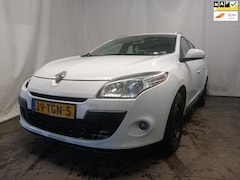 Renault Mégane Estate - 1.5 dCi Expression - Rechter Front / Zij Schade