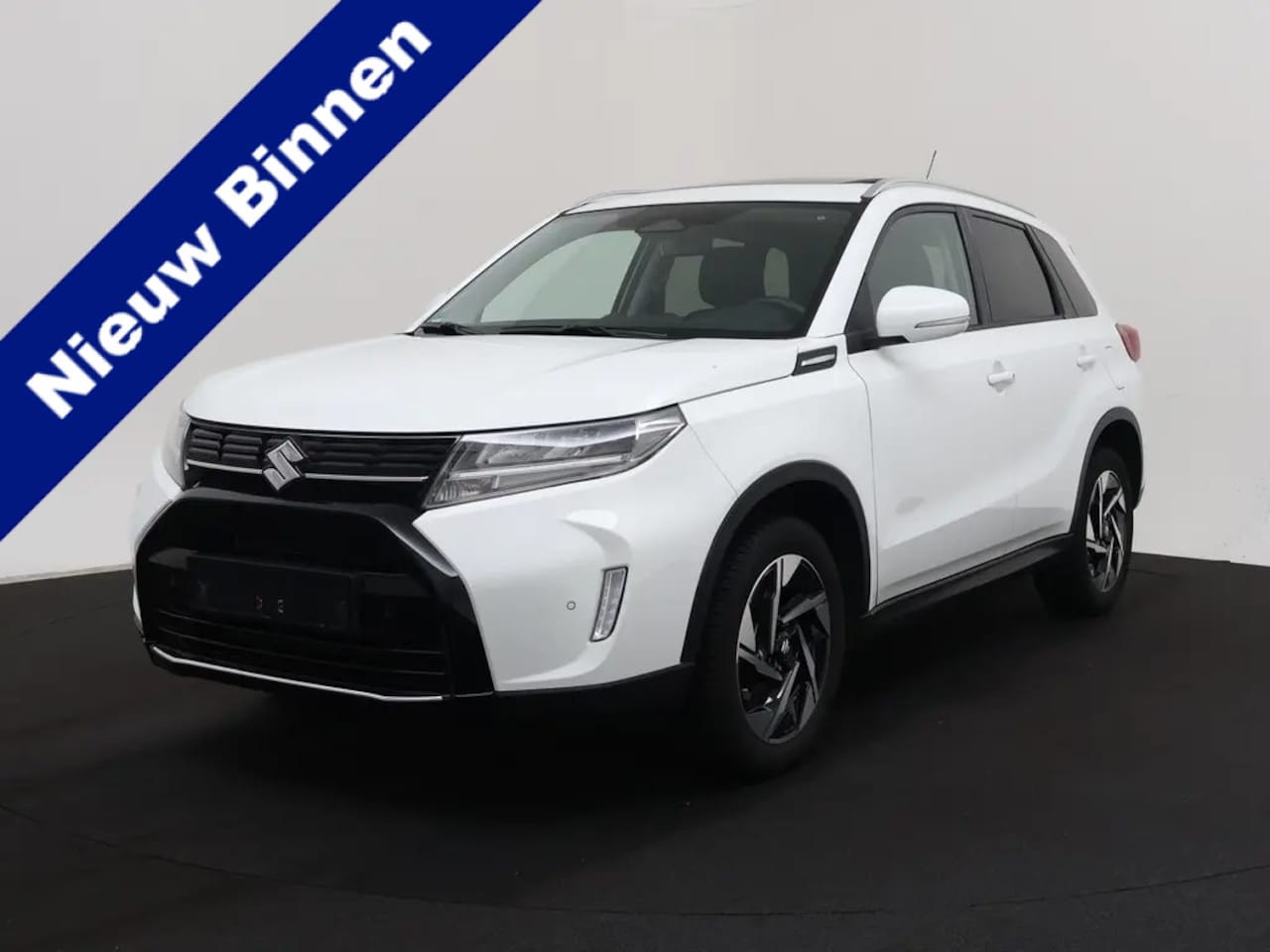 Suzuki Vitara - 1.5 Hybrid Style Automaat Panodak  02-2025 25.103 KM - AutoWereld.nl