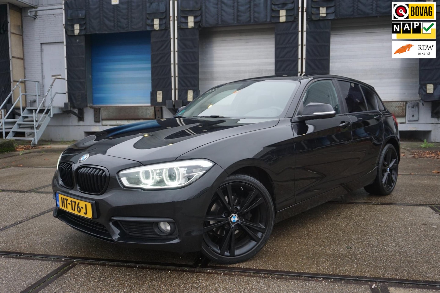 BMW 1-serie - 116d Corporate Lease Essential * Stoelverwarming * Airco * - AutoWereld.nl