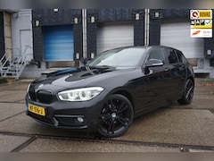 BMW 1-serie - 116d Corporate Lease Essential * Stoelverwarming * Airco