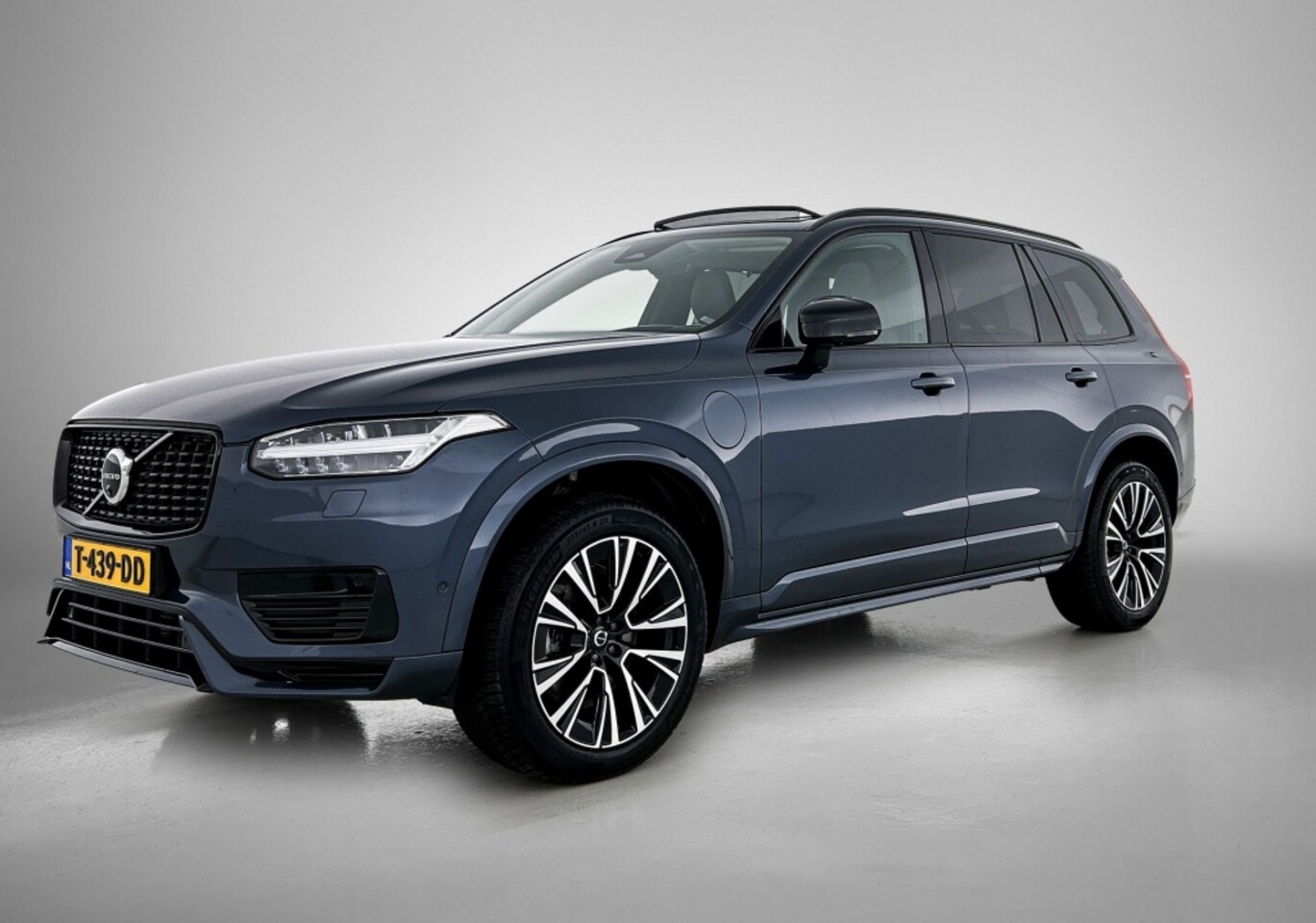Volvo XC90 - T8 Dark | Trekhaak | Pano | 20 Inch | 360* | H&K | - AutoWereld.nl