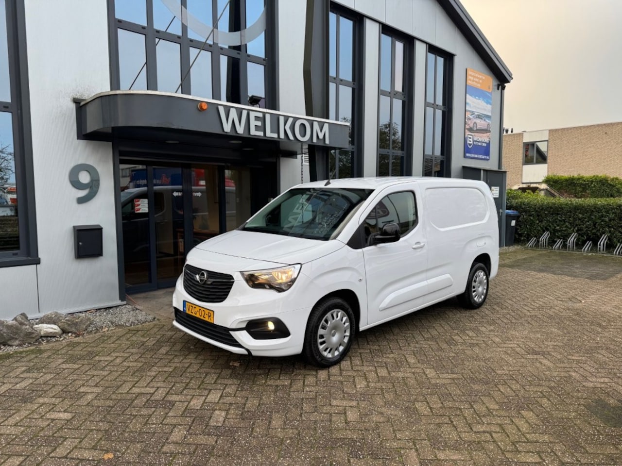 Opel Combo - 1.5D 131PK Automaat L2 Navi, Climatcntrl, Cruisecntrl, Schuifdeur, PDC, - AutoWereld.nl