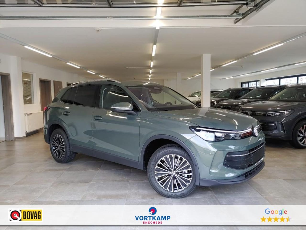 Volkswagen Tiguan - 1.5 TSI E-HYBRID LIFE TREKHAAK/CAMERA/MEMORY/LEDER/CARPLAY/ACC/E-KLEP - AutoWereld.nl