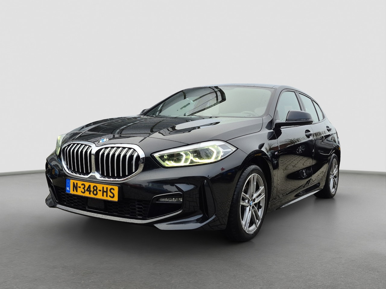 BMW 1-serie - 118i Business Edition M-Pakket | NL auto | Grootlicht assistent | Full LED | Carplay/andro - AutoWereld.nl