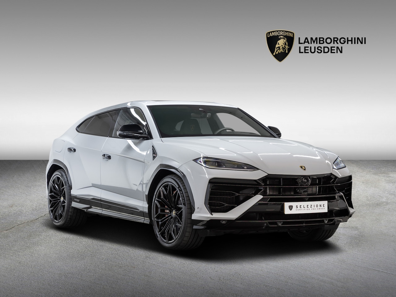 Lamborghini Urus - SE MY25 | Panorama Roof | B&O | Full Comfort Seats - AutoWereld.nl
