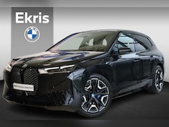 BMW iX - xDrive40 High Executive | M Sportpakket | Adaptieve Cruise Control | Trekhaak | Comfort Ac