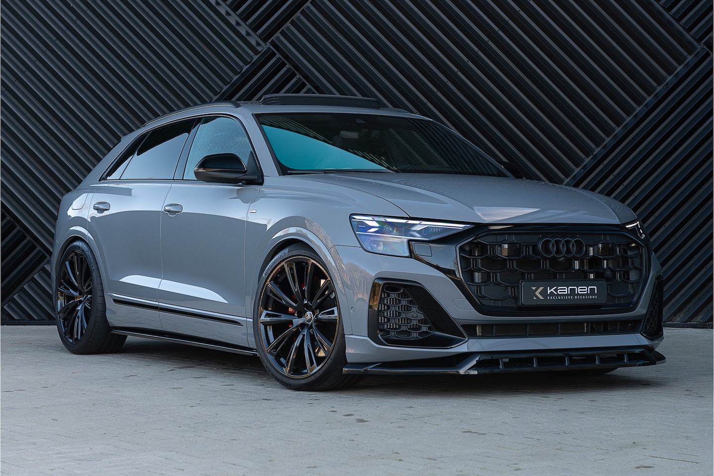 Audi Q8 - 60 TFSI e quattro S-Line Competition Panodak ACC Trekhaak Achteras Bestr. Head Up 360 Oled - AutoWereld.nl