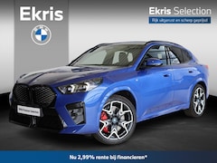 BMW iX2 - eDrive20 M Sportpakket Pro | Glazen Panoramadak | Elektr. Trekhaak | Achteruitrijcamera |