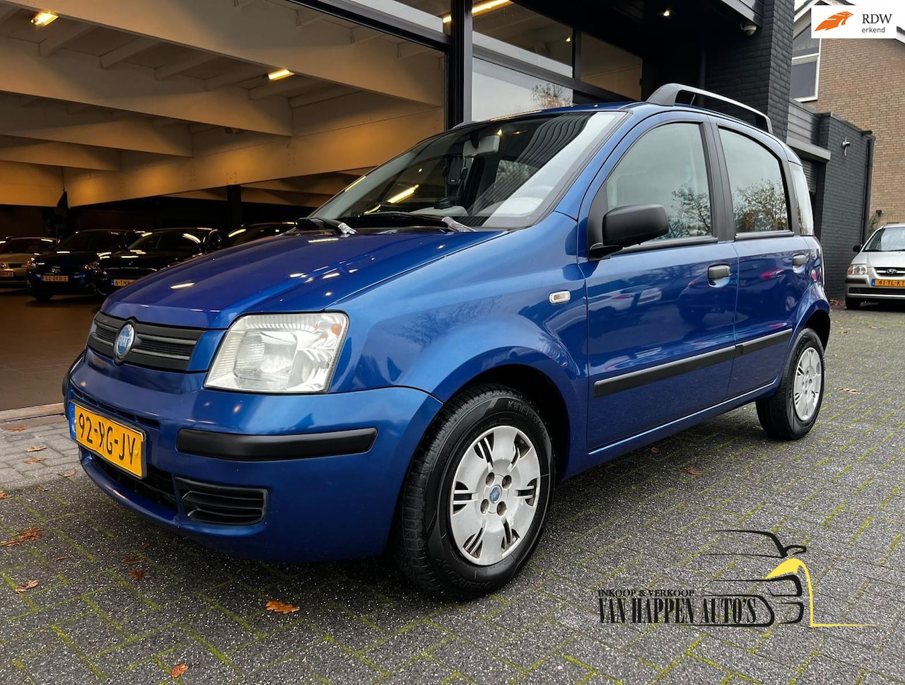 Fiat Panda - 1.2 Emotion / automaat / apk 11-2026 - AutoWereld.nl