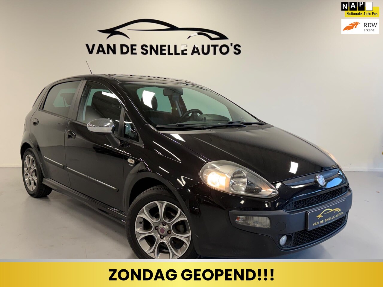 Fiat Punto Evo - 1.4 Racing NIEUWEVERSNELLINGSBAK/PDC/CLIMA/CRUISE - AutoWereld.nl