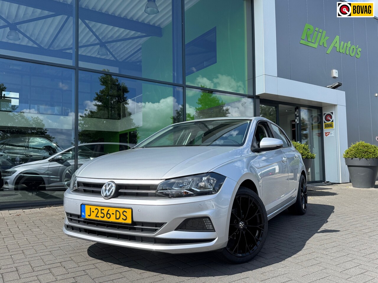 Volkswagen Polo - 1.0 TSI Highline * Carplay * PDC 2X * Airco * 18 Inch - AutoWereld.nl