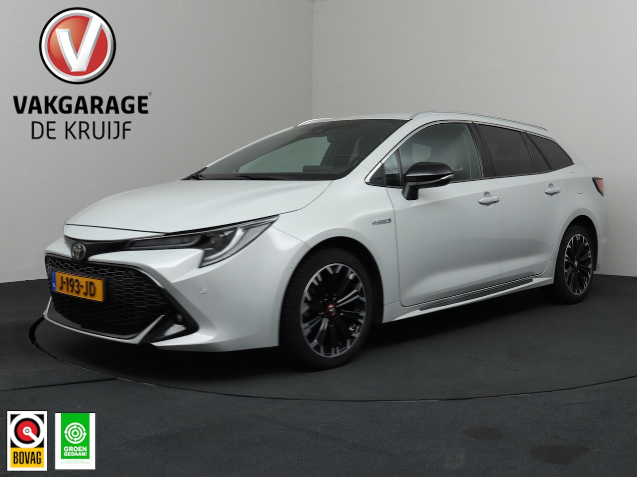 Toyota Corolla Touring Sports - 1.8 Hybrid GR-Sport | ACC | Camera | Stoelverwarming! - AutoWereld.nl