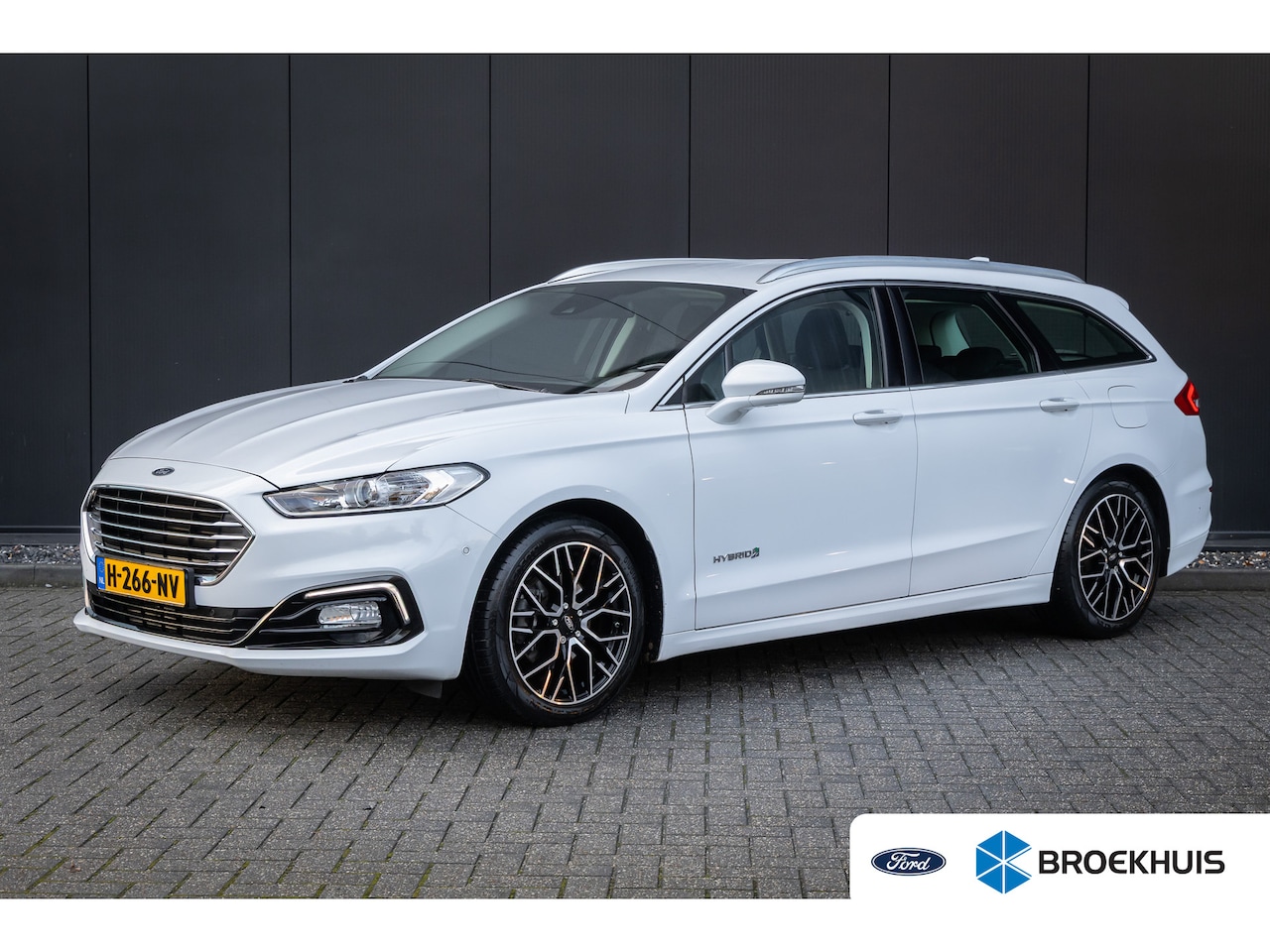 Ford Mondeo Wagon - 2.0 IVCT Hybrid Automaat | 100% dealer o.h. | Trekhaak | Camera | Keyless | 18'' | DAB-aud - AutoWereld.nl