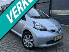 Toyota Aygo - 1.0-12V