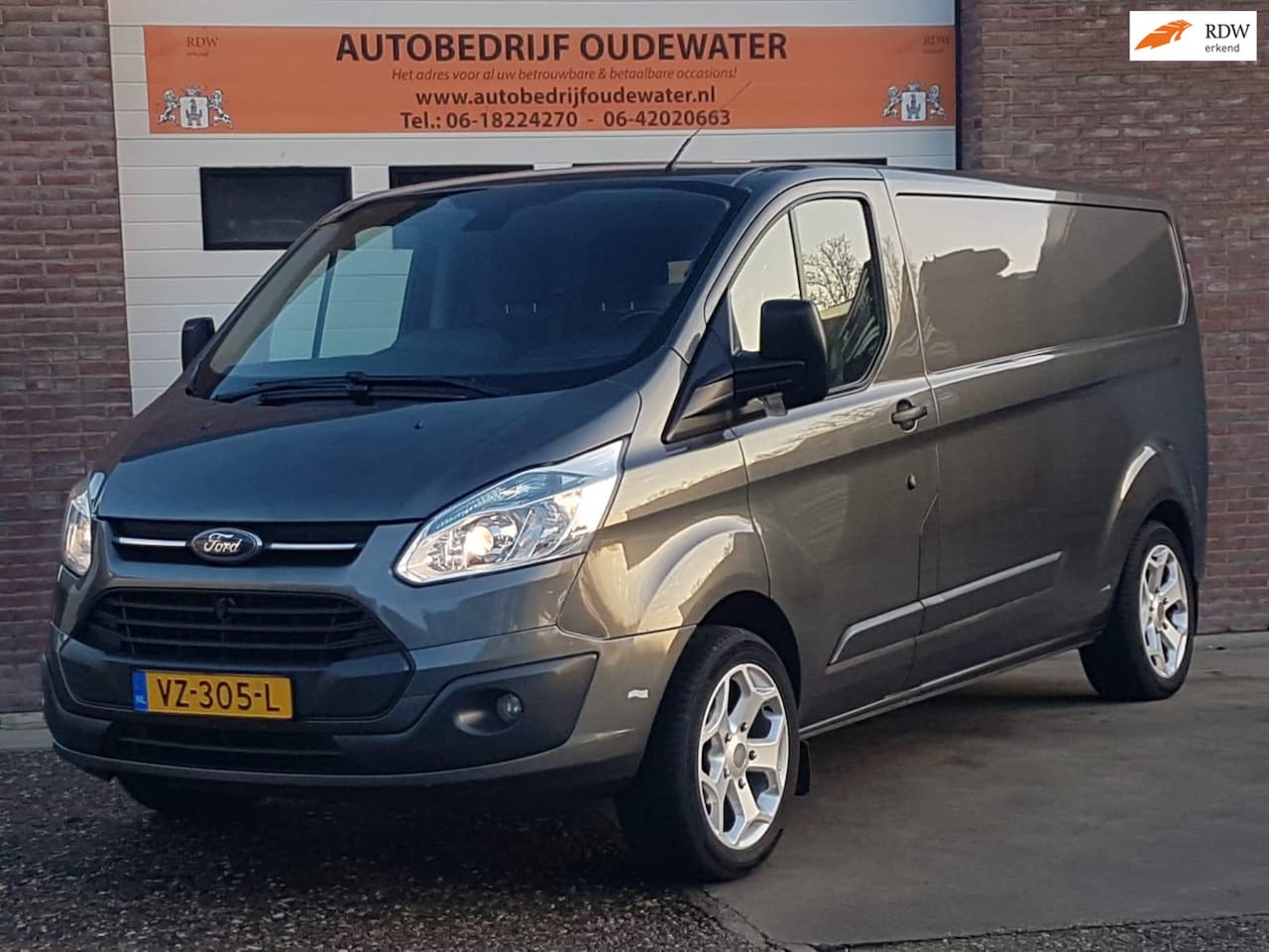 Ford Transit Custom - 290 2.2 TDCI L2H1 Limited 290 2.2 TDCI L2H1 Limited - AutoWereld.nl