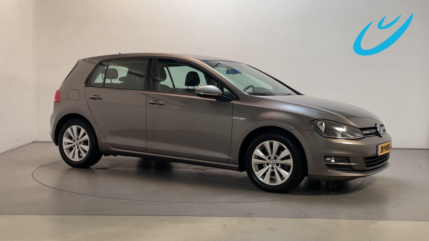 Volkswagen Golf - 1.0 TSI 116pk 6-bak Comfortline Navigatie DAB+ Parkeersensoren - AutoWereld.nl