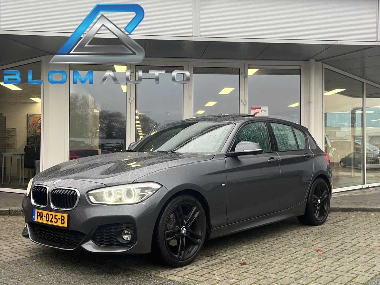 BMW 1-serie - 118i Edition M Sport Shadow SUNROOF+NL AUTO+LED - AutoWereld.nl