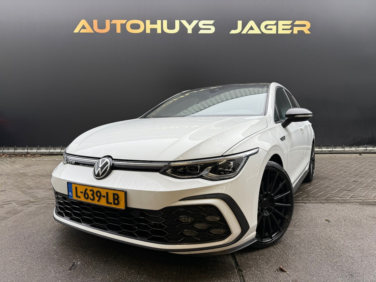 Volkswagen Golf - 2.0 TDI GTD|Automaat|Sfeerverlichting|Carplay - AutoWereld.nl