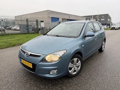 Hyundai i30 - 1.4i 2010 5-deurs Trekhaak Airco Climate control