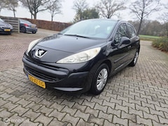 Peugeot 207 - 1.4 XT