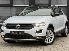 Volkswagen T-Roc - 1.5 TSI Sport Business Two Tone ACC Virtual CarPlay Garantie