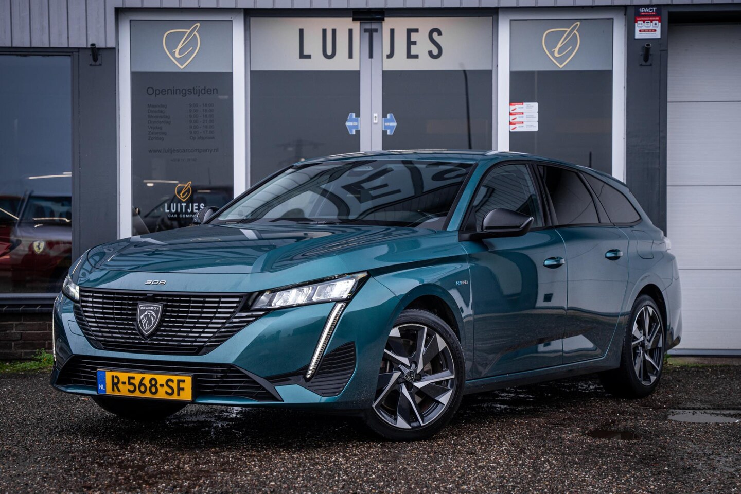 Peugeot 308 SW - 1.6 HYbrid 180 Allure Trekhaak*Camera*Carplay*Half-leder*Dealer-onderhouden - AutoWereld.nl