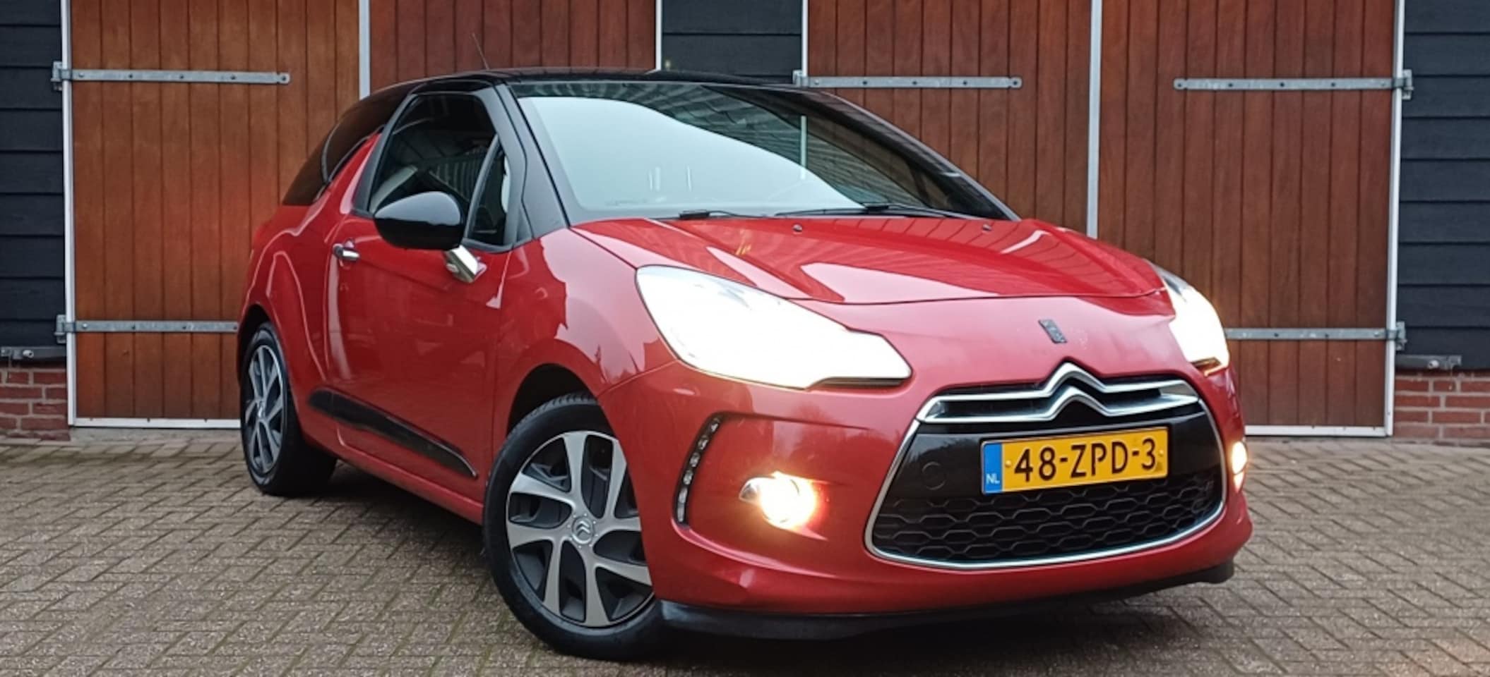 Citroën DS3 - 1.2 VTi So Chic 1.2 VTi So Chic, NAP, Parkeersensoren, Cruise control, Goed onde - AutoWereld.nl