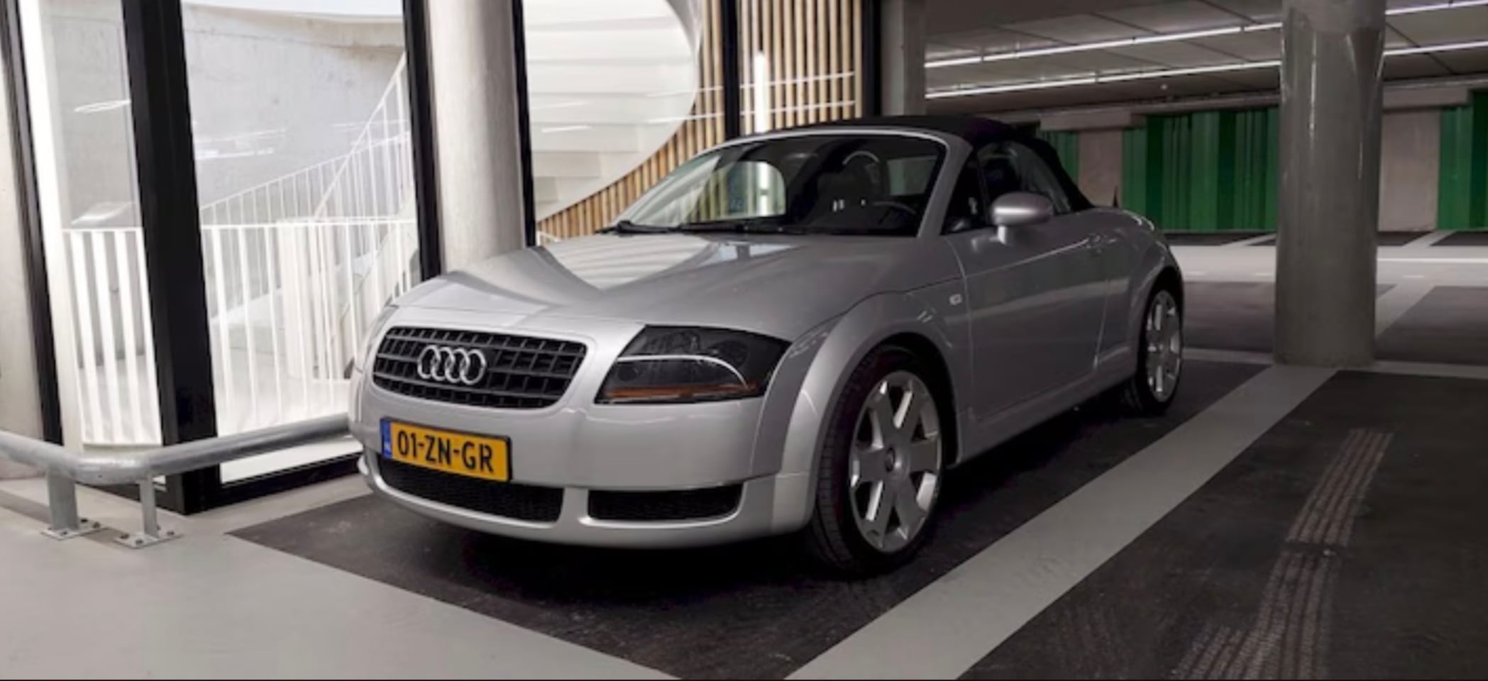 Audi TT Roadster - 1.8 5V Turbo - AutoWereld.nl