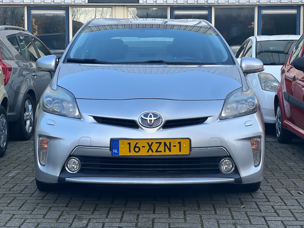 Toyota Prius - 1.8  Plug-in Dynamic Business 1.8 Plug-in Dynamic Business - AutoWereld.nl