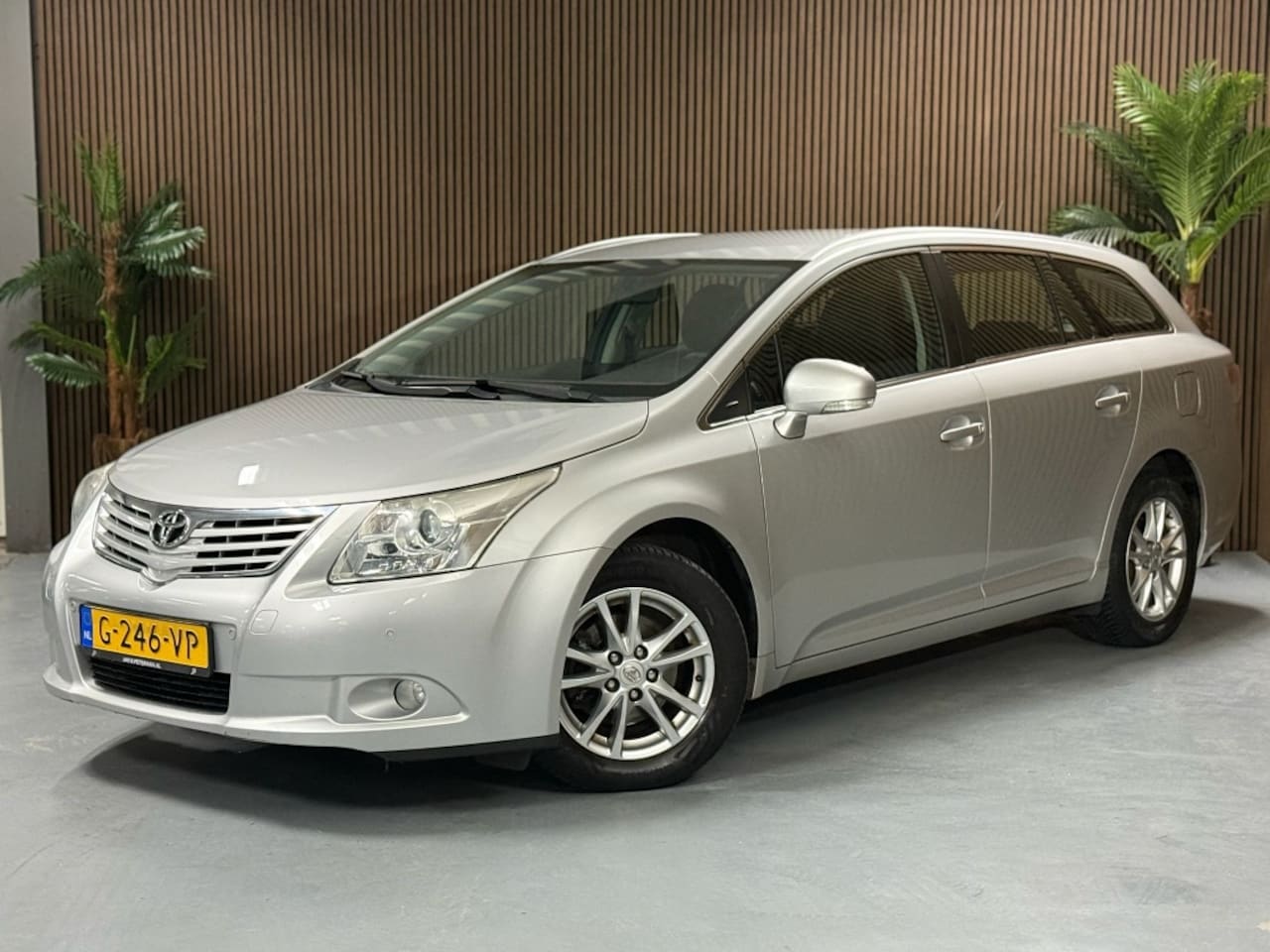 Toyota Avensis Wagon - 1.8 VVTi Business 1.8 VVTi Business - AutoWereld.nl