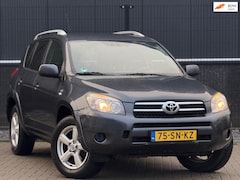 Toyota RAV4 - 2.2 D-CAT Executive|4X4|Leer|Trekhaak|Cruise|Keyless