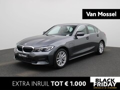 BMW 3-serie - 330e | Automaat | Navigatie | Half-Leer | Adaptive Cruise Control | Heads Up Display | Cli
