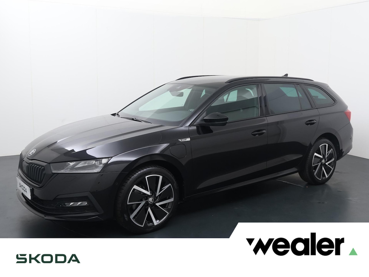 Skoda Octavia Combi - 1.4 TSI iV PHEV Sportline Business | 204 PK | SoH 91% | Matrix LED koplampen | Achterklep - AutoWereld.nl