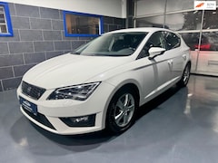 SEAT Leon - 1.4 TSI FR - Navi - Stoelverwarming - Leder/Alcantara - LM velgen - Cruise - Xenon - LED