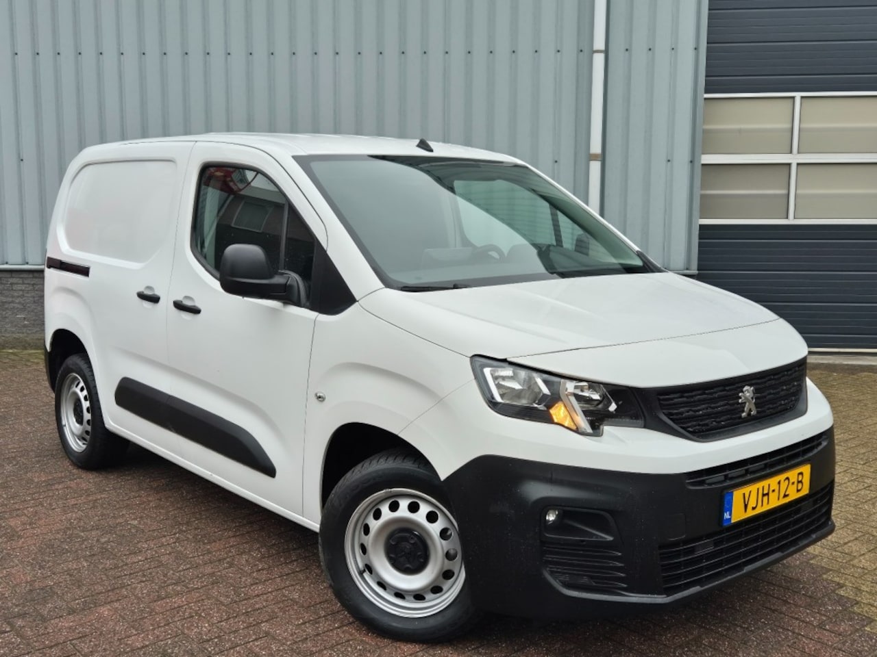 Peugeot Partner - 1.5 BlueHDI Euro 6 Premium Cruise CTRL/Airco - AutoWereld.nl