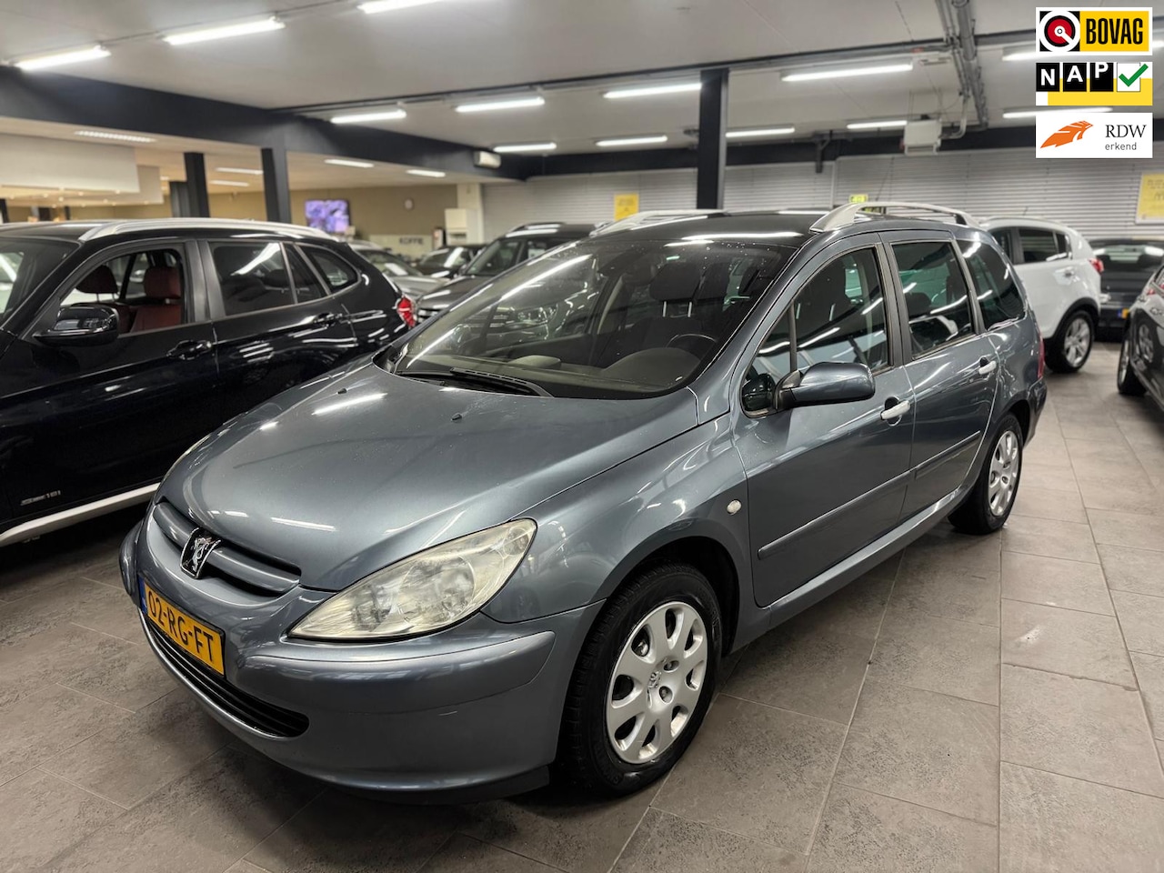 Peugeot 307 SW - 1.6 16V Premium clima cruise controle elektrische pakket parkeersensoren trekhaak - AutoWereld.nl