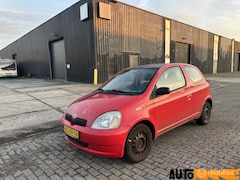Toyota Yaris - 1.0-16V VVT-i EXPORT Zo Mee