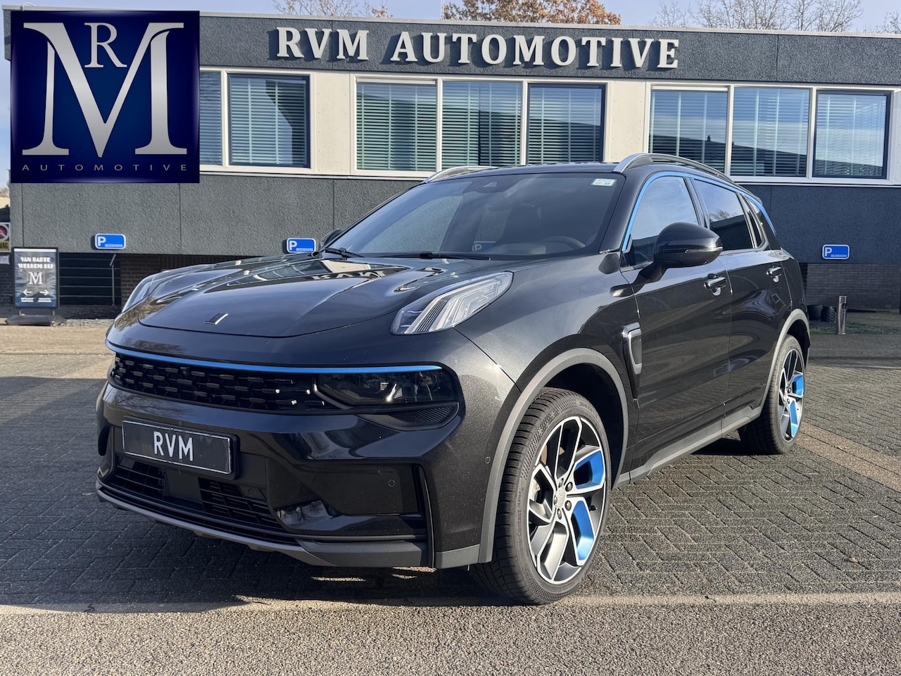 Lynk & Co 01 - 1.5 PHEV |FABRIEKSGARANTIE| COMPLETE AUTO| ZWARTE HEMEL| PANO| 360 CAMERA| ELEK. ACHTERKLE - AutoWereld.nl