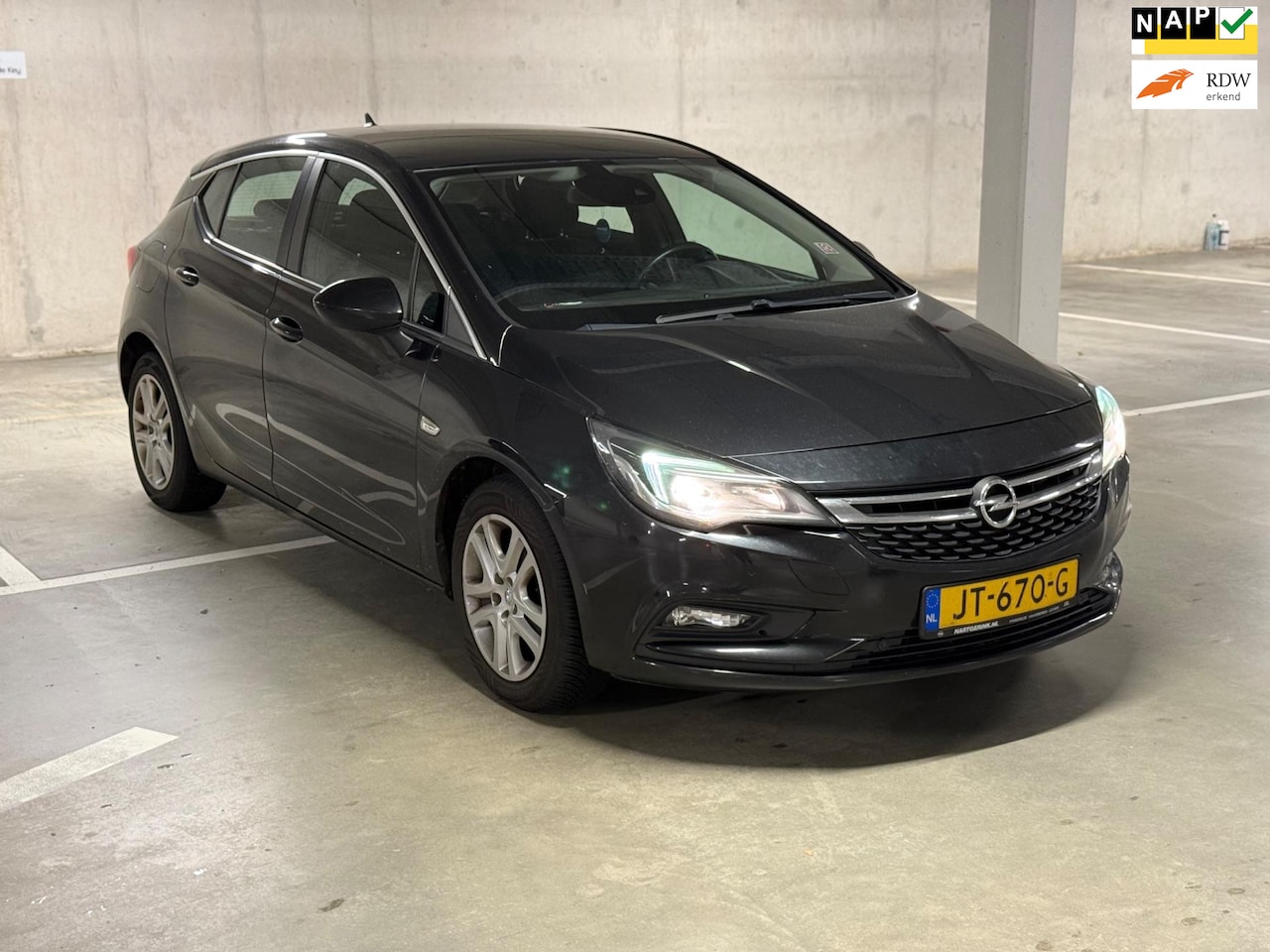 Opel Astra - 1.6 CDTI Business 1.6 CDTI Business+ - AutoWereld.nl