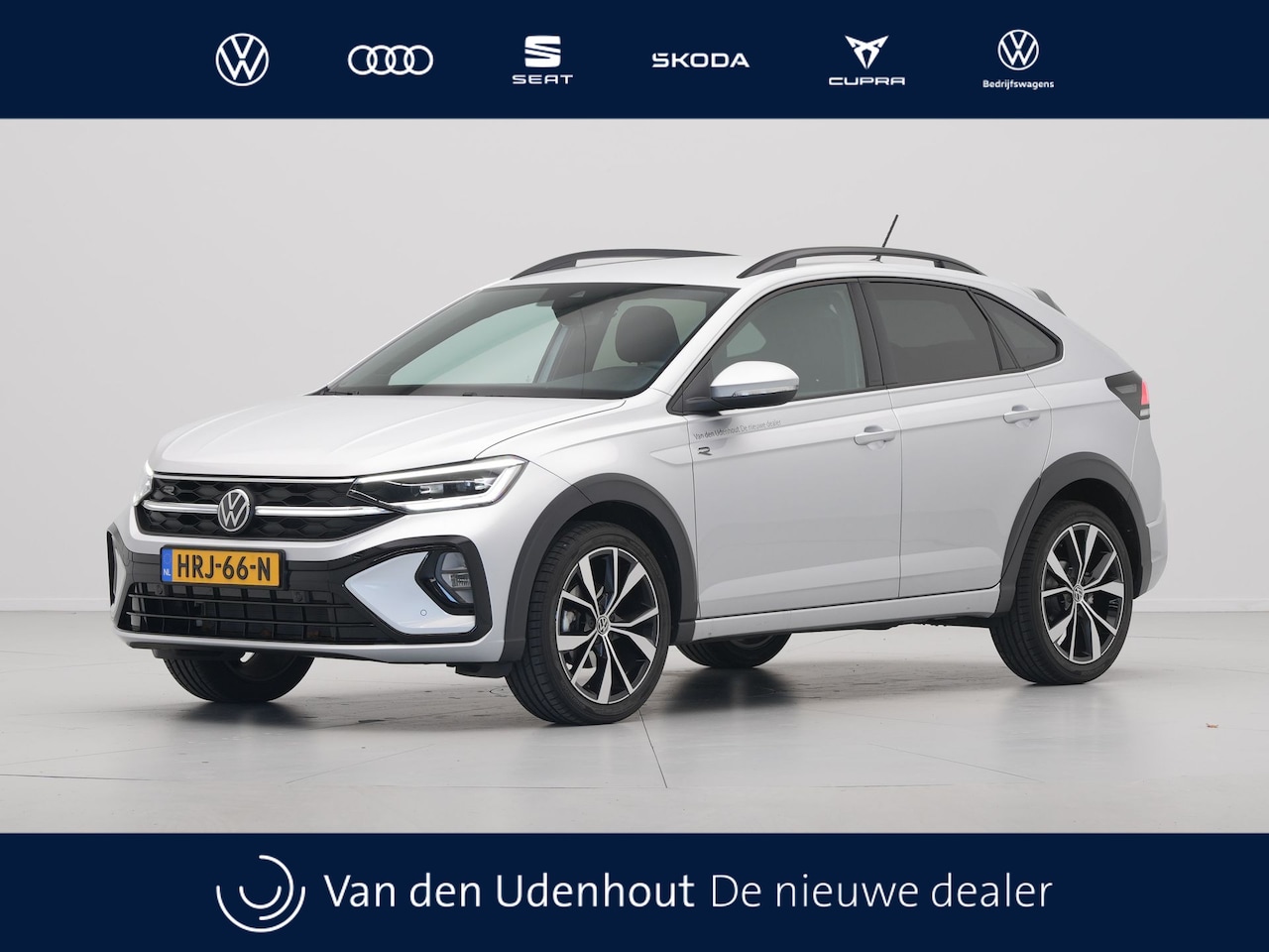 Volkswagen Taigo - 1.0 TSI R-Line Edition 85kW 115PK DSG Navigatie Keyless Camera Stoelverwarming Carplay Cli - AutoWereld.nl