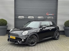 MINI Cooper - 1.5 | Panoramadak | Navigatie | Lederen Bekleding | Xenon | Lichtmetalen Velgen |