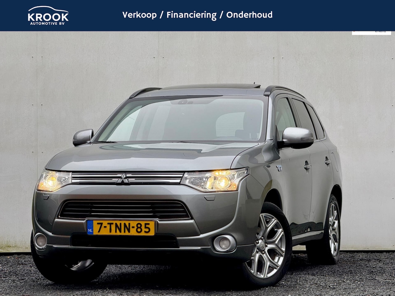 Mitsubishi Outlander - 2.0 PHEV Instyle | 2014 | Panorama | Trekhaak | - AutoWereld.nl
