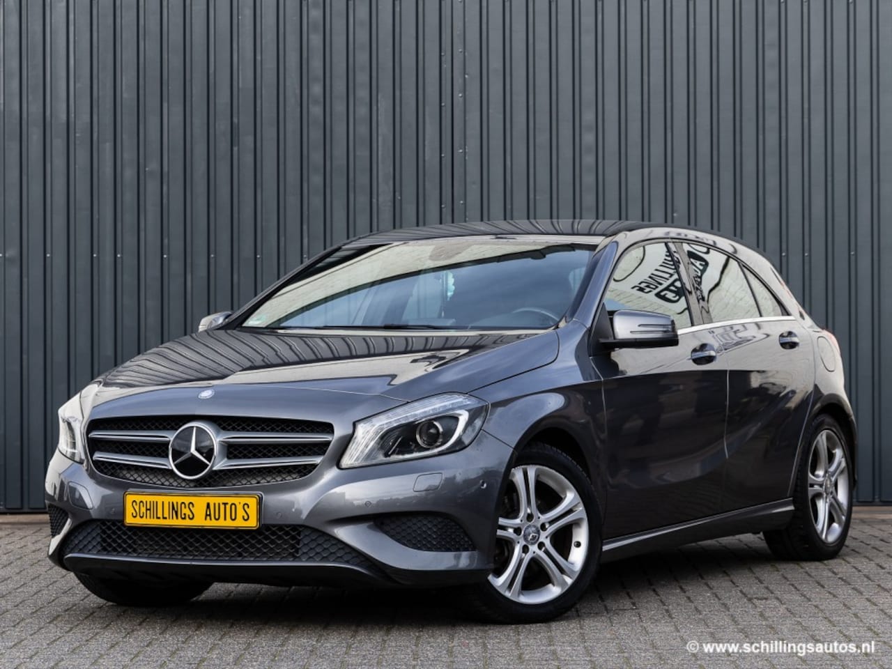 Mercedes-Benz A-klasse - 180 Ambition Airco-Ecc Navi Bi-Xenon,stof/leer - AutoWereld.nl