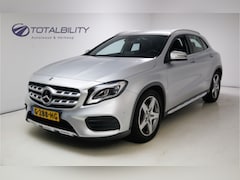Mercedes-Benz GLA-Klasse - 180 Business Solution AMG | Trekhaak | Led | Stoelverw. | Navigatie | Climate control | Al