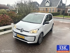 Volkswagen Up! - 1.0 BMT 5-DEURS AIRCO BLUETOOTH ELEKTRISCH PAKKET ZWART DAK SPORTVELGEN ZEER STOERE AUTO
