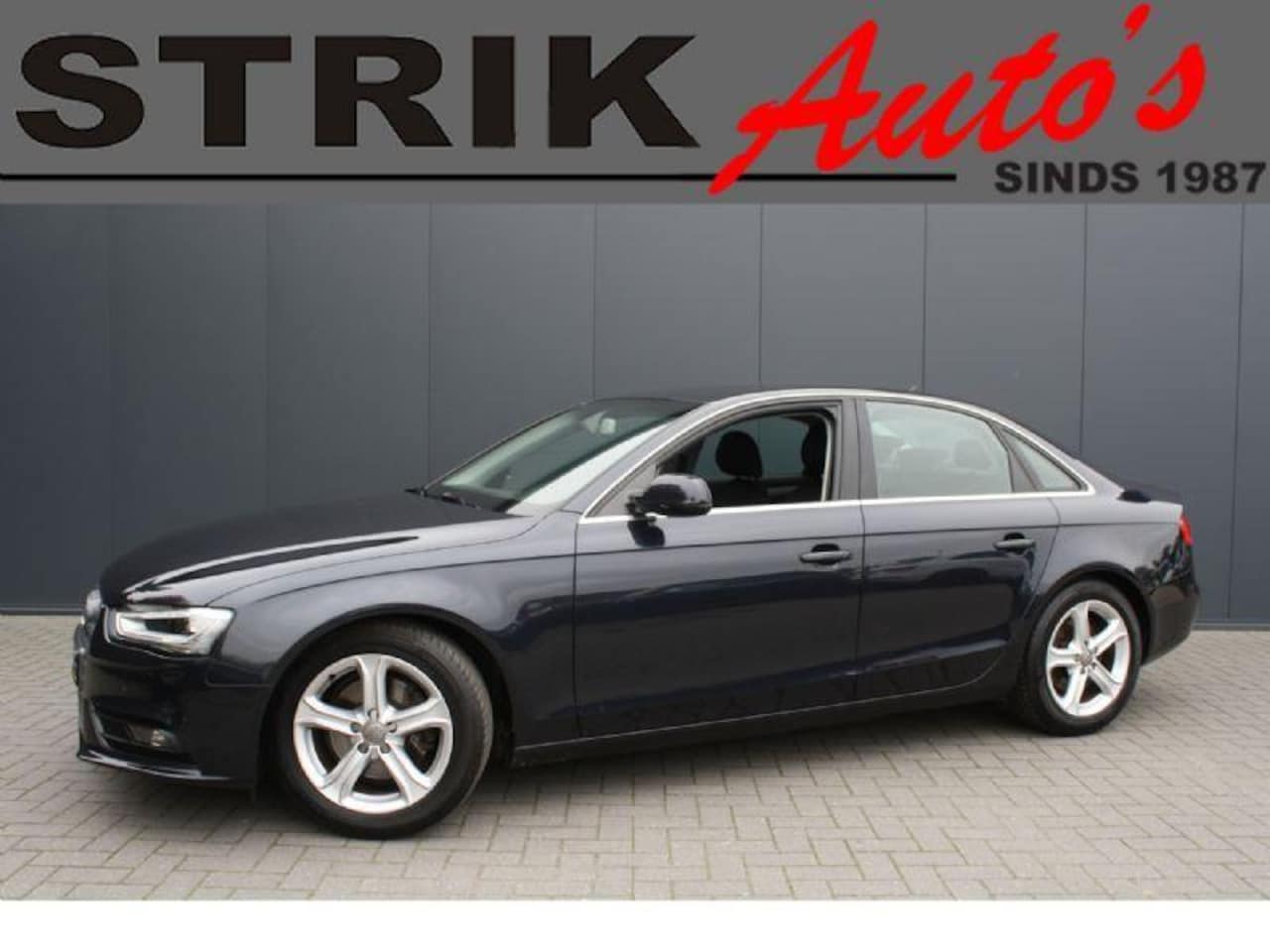 Audi A4 Limousine - 1.8 TFSIe Edition - 1e EIGENAAR -TREKHAAK - NAVIGATIE - PDC - AutoWereld.nl